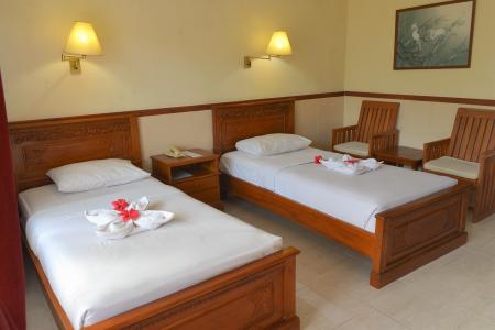 Отель Palm Beach в Кута - Индонезия