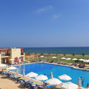 отель Panas Holiday Village