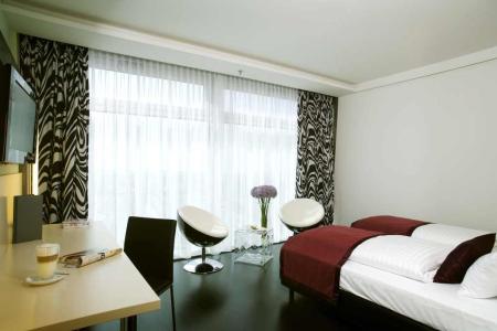 Pannonia Tower Hotel
