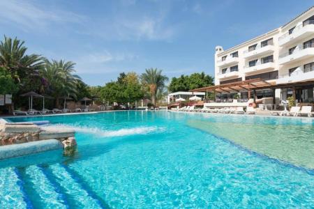 Отель Paphos Gardens Holiday Resort в Пафос - Кипр