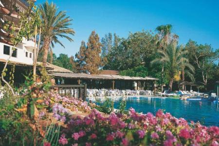 Отель Paphos Gardens Holiday Resort в Пафос - Кипр