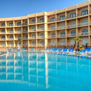 отель Paradise Bay Resort