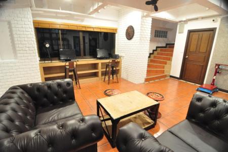 Отель Forty Winks Phuket в пляж Патонг - Таиланд