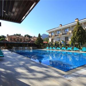 отель Perdikia Beach Hotel