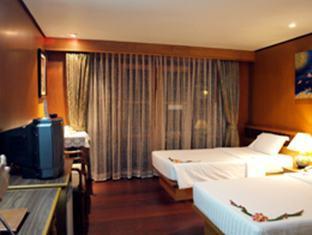 Phi Phi Banyan Villa