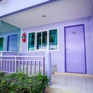 отель Phi Phi Don Chukit Resort