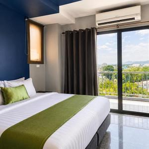 отель Icheck Inn Phuket Town