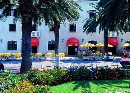 Отель Pine в Боко-Которская бухта - Черногория