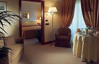 Отель Pineta Palace в Рим - Италия