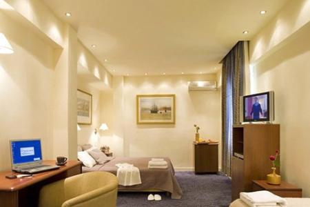 Piraeus Dream City Hotel