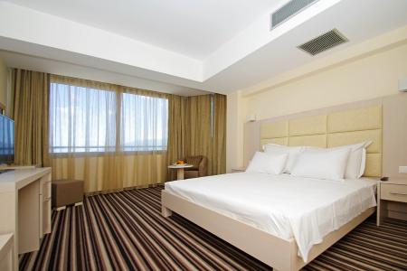 Bomo Platamon Cronwell Resort