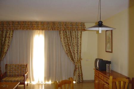 Отель Playaolid Apartments в Канарские о-ва Тенерифе - Испания