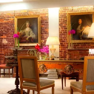 отель Hotel Plaza Elysees
