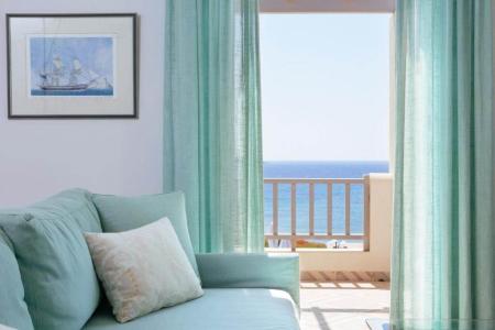 Poseidon of Paros Hotel & Spa