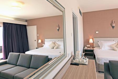 Отель Poseidonia Beach Hotel в Лимассол - Кипр