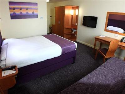 Отель Premier Inn Dubai International Airport в Дейра - ОАЭ