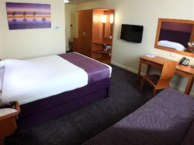 Отель Premier Inn Dubai Investments Park в Дубай - ОАЭ