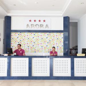 отель Arora Hotel