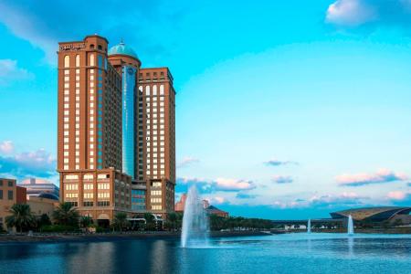 Отель Sheraton Mall of the Emirates Hotel в Аль Барша - ОАЭ