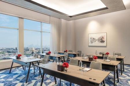 Отель Sheraton Mall of the Emirates Hotel в Аль Барша - ОАЭ