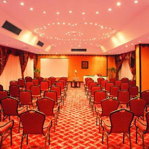 отель Pyramisa Suites Hotel Cairo