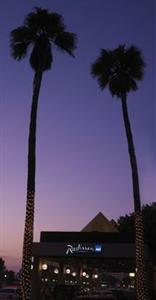 Отель Radisson Blu Hotel Dubai Deira Creek в Дейра - ОАЭ