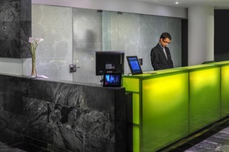 Отель H10 Casanova в Барселона - Испания