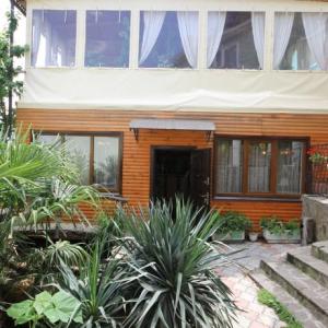 отель Райский Уголок (ул. Медовая)