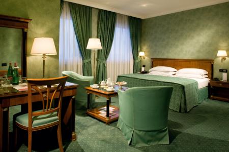 Отель Ramada Naples в Неаполь - Италия