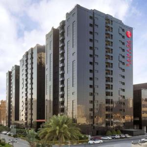 отель Ramada Hotel & Suites Ajman