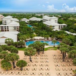 отель Ravindra Beach Resort & Spa