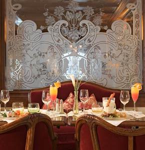 Отель Regina Paris в Париж - Франция