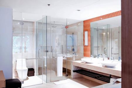 Отель Renaissance Phuket Resort & Spa в пляж Май Кхао - Таиланд