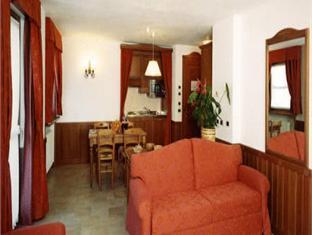 Отель Residence Le Grand Chalet Courmayeur в Курмайор - Италия