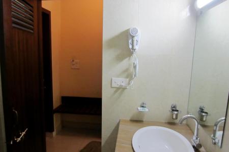 Отель Riverside Regency Resort в Бага - Индия