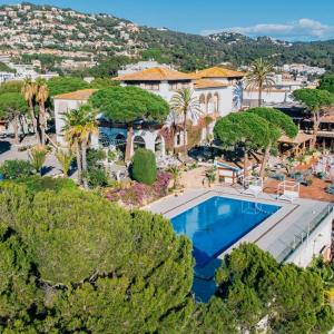 отель Roger De Flor By Seleqtta