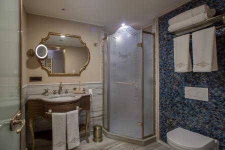 Отель Romance Hotel в Сиркеджи - Турция