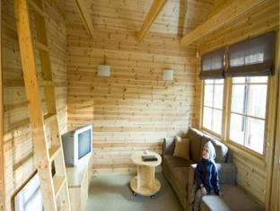 Roosta Holiday Village