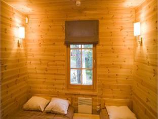 Roosta Holiday Village