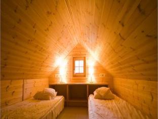 Roosta Holiday Village