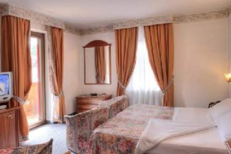 Отель Astoria (Canazei) в Валь ди Фасса - Италия