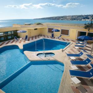 отель Royal Continental Naples