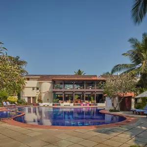 отель Royal Orchid Beach Resort & Spa