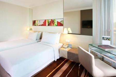 Отель Royal Pacific Towers в Гонконг - Китай