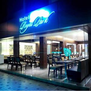 отель Hotel Royal Park