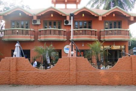 Отель Ruffles Beach Resort в Кандолим - Индия