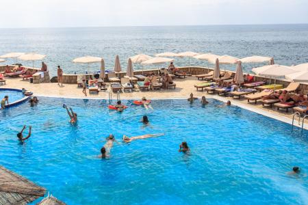 Отель Wind Rose Resort by Karisma в Барская ривьера - Черногория