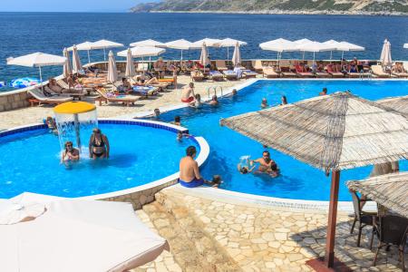 Отель Wind Rose Resort by Karisma в Барская ривьера - Черногория