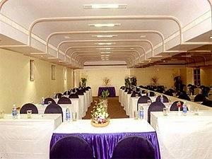 отель The Sahil Hotel