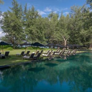 отель Sala Phuket Mai Khao Beach Resort
